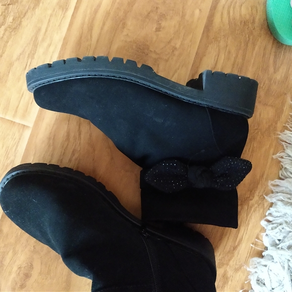 Booties - Picture 5 of 5